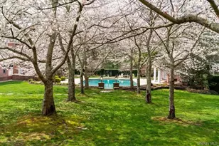 660 Chicken Valley Rd, Locust Valley, NY 11560 - Photo 45