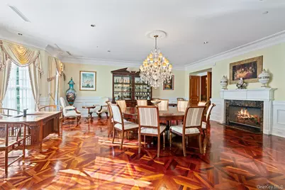 660 Chicken Valley Road, Locust Valley, NY 11560 - Photo 13