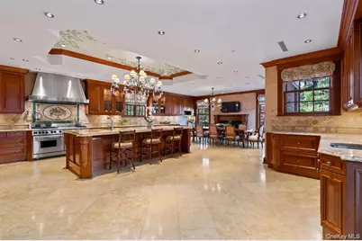 660 Chicken Valley Road, Locust Valley, NY 11560 - Photo 25