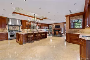 660 Chicken Valley Rd, Locust Valley, NY 11560 - Photo 25