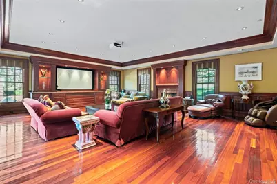 660 Chicken Valley Road, Locust Valley, NY 11560 - Photo 9