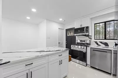 923 Rockaway Avenue, Brooklyn, NY 11212 - Photo 3