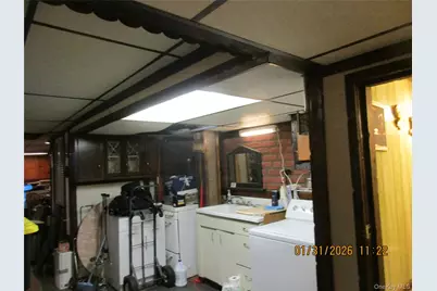 62-37 69th Place, Middle Village, NY 11379 - Photo 21