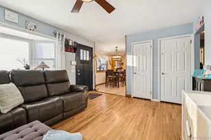 662 College Rd, Farmingville, NY 11738 - Photo 5