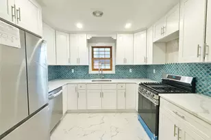 139-12 111th Ave, Jamaica, NY 11435 - Photo 13