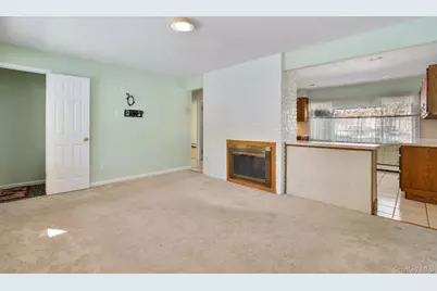 51 Shepherd Lane, Levittown, NY 11756 - Photo 7