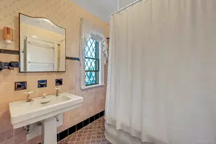 514 N Wagner Ave, Mamaroneck, NY 10543 - Photo 17