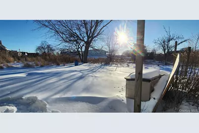 22 Blue Point Road, Mastic Beach, NY 11951 - Photo 21