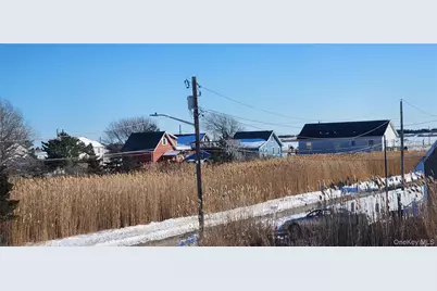 22 Blue Point Road, Mastic Beach, NY 11951 - Photo 27