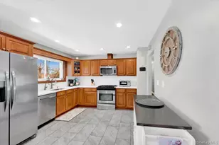 569 Millburn Ct, Valley Cottage, NY 10989 - Photo 5