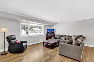 569 Millburn Ct, Valley Cottage, NY 10989 - Photo 7