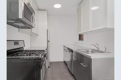 2104 Holland Avenue #4H, Bronx, NY 10462 - Photo 17