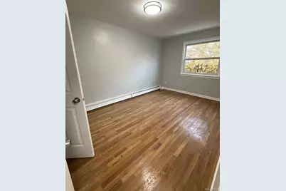 841 E 216th Street, Bronx, NY 10467 - Photo 7