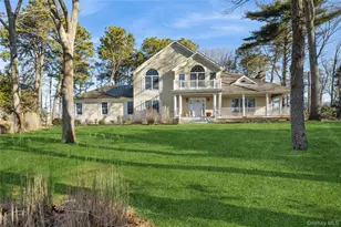 8 Duckwood Ln, Hampton Bays, NY 11946 - Photo 3