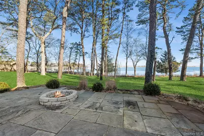 8 Duckwood Lane, Hampton Bays, NY 11946 - Photo 7