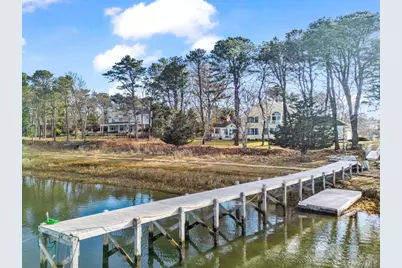 8 Duckwood Lane, Hampton Bays, NY 11946 - Photo 5