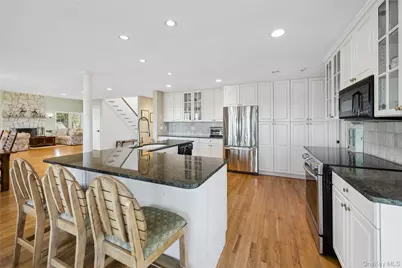 8 Duckwood Lane, Hampton Bays, NY 11946 - Photo 17