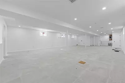 258-14 147 Road, Rosedale, NY 11422 - Photo 13