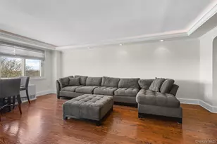 701 Pelham Rd, New Rochelle, NY 10805 - Photo 9