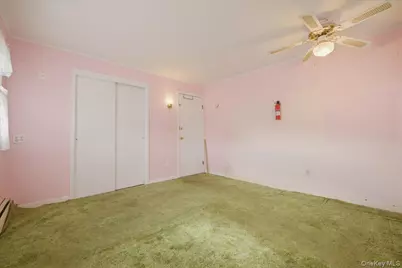 24 Crag Lane, Levittown, NY 11756 - Photo 17