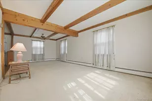 24 Crag Ln, Levittown, NY 11756 - Photo 7