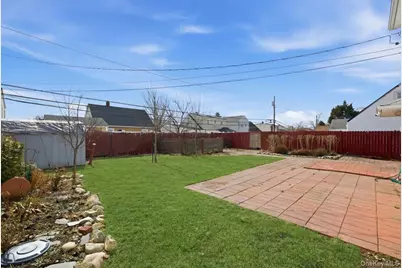 24 Crag Lane, Levittown, NY 11756 - Photo 23