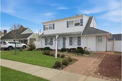 24 Crag Lane, Levittown, NY 11756 - Photo 3