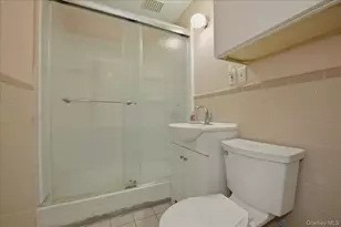 24 Crag Ln, Levittown, NY 11756 - Photo 13