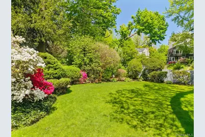144 N Chatsworth Avenue, Larchmont, NY 10538 - Photo 21