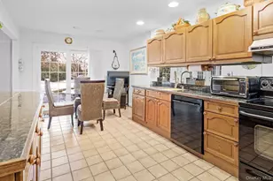 520 Hampton Rd, Southampton, NY 11968 - Photo 11