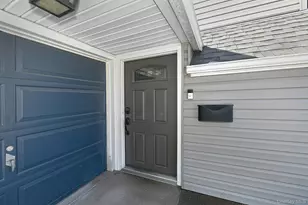 14 Thimble Ln, Hicksville, NY 11801 - Photo 3