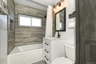 14 Thimble Lane, Hicksville, NY 11801 - Photo 17