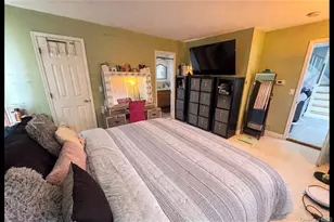 131 E Alhambra Ave, Lindenhurst, NY 11757 - Photo 3