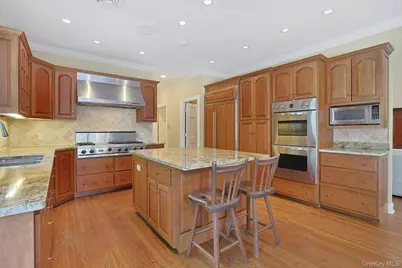 14 Pond Hollow Court, Pleasantville, NY 10570 - Photo 15