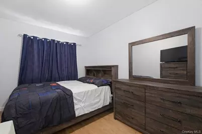 6027 78th Avenue, Glendale, NY 11385 - Photo 15