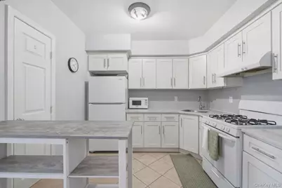 6027 78th Avenue, Glendale, NY 11385 - Photo 11