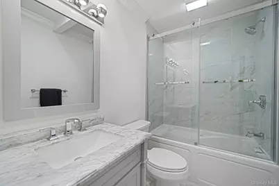 19 Pine Tree Lane, East Quogue, NY 11942 - Photo 15