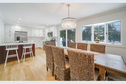 19 Pine Tree Lane, East Quogue, NY 11942 - Photo 9