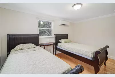 19 Pine Tree Lane, East Quogue, NY 11942 - Photo 19