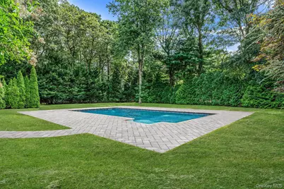 19 Pine Tree Lane, East Quogue, NY 11942 - Photo 7