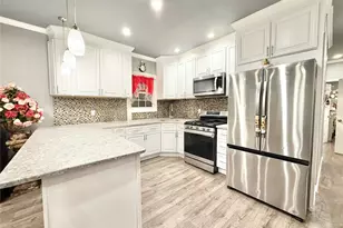 116-29 166th St, Saint Albans, NY 11434 - Photo 5