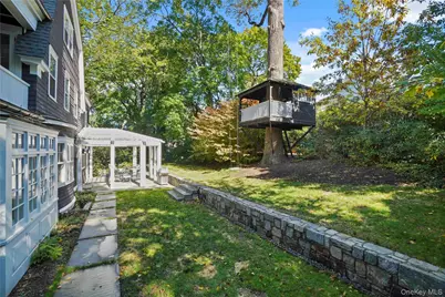 534 Pelham Manor Road, Pelham, NY 10803 - Photo 37