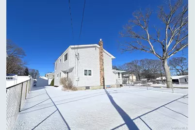 12 Galaxie Lane, Selden, NY 11784 - Photo 25