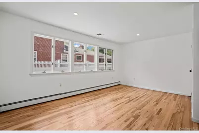 17 Edgar Court, Huntington, NY 11743 - Photo 9