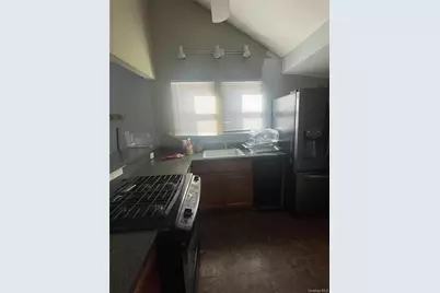 359 Park Avenue, Babylon, NY 11702 - Photo 5