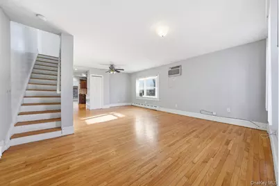 28 Crescent Place, Yonkers, NY 10704 - Photo 11