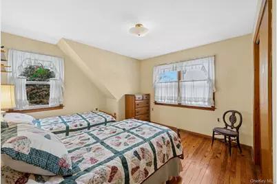 529 7th Avenue, New Hyde Park, NY 11040 - Photo 13