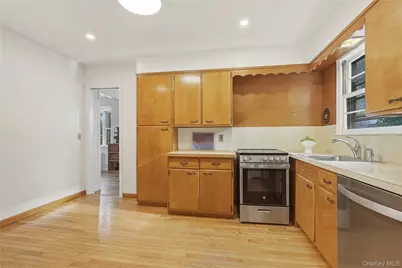 32 Sherwood Drive, Larchmont, NY 10538 - Photo 5