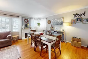 214 Avenue A, Ronkonkoma, NY 11779 - Photo 9