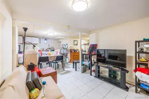 76-04 167th St, Fresh Meadows, NY 11366 - Photo 27